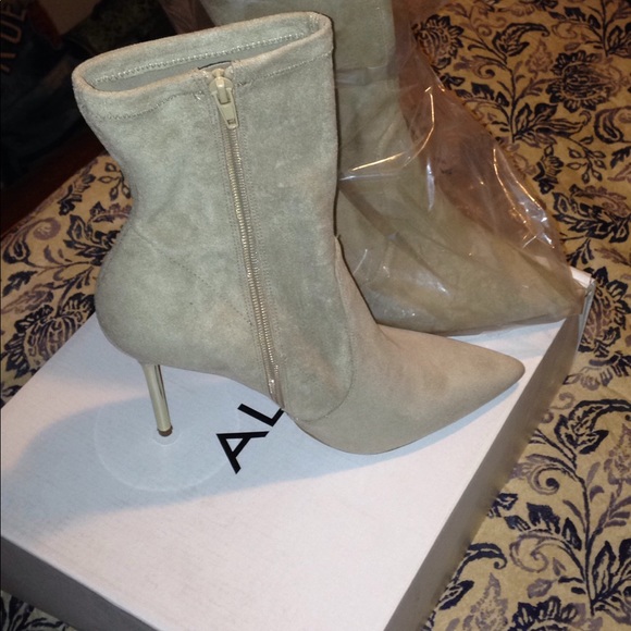 ALDO- ADWADIA - Picture 3 of 4